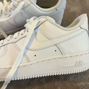 Nike Women's Air Force 1 '07 Shoes